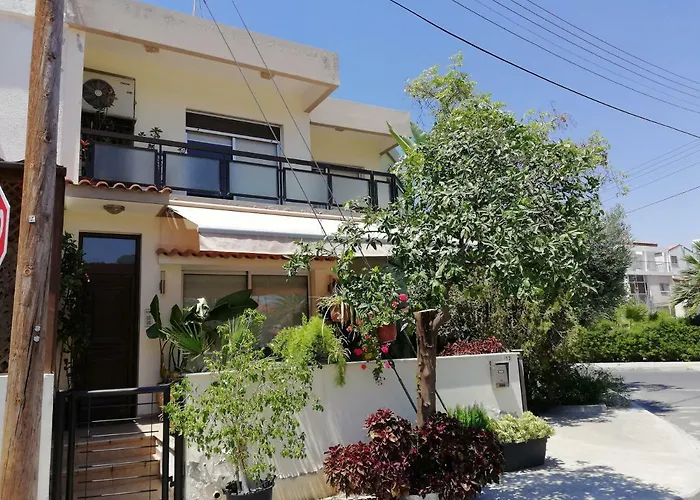 別荘 Family Nest In The Heart Of リマソール